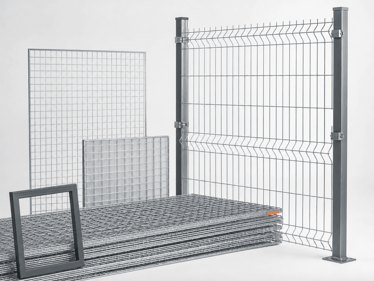 Welded mesh panels and wire mesh components