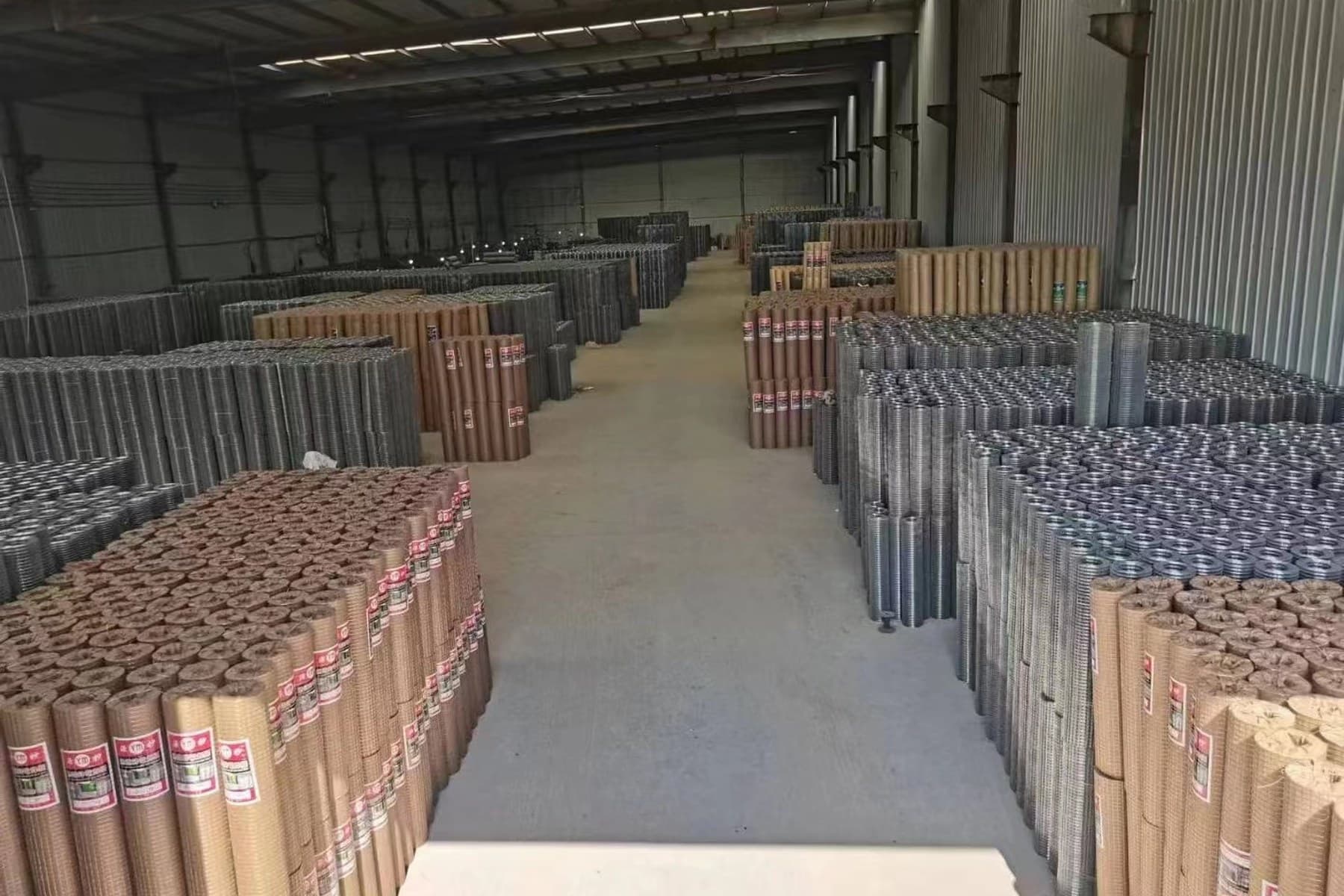 Reference photograph for Screening line mesh replacement
